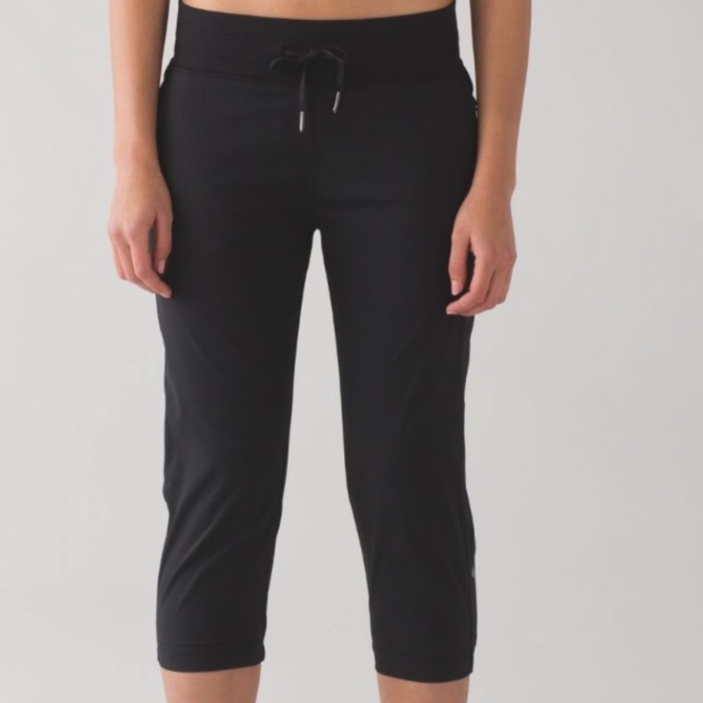 Lululemon Dance Studio Crop - Picture 3 of 8
